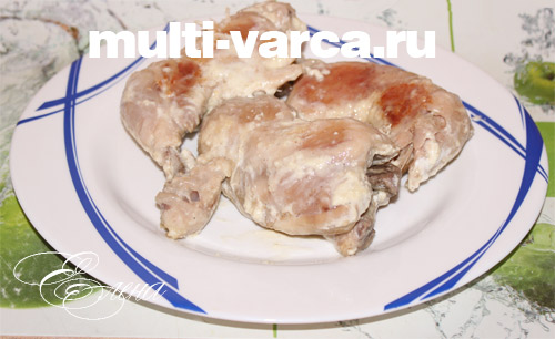 Смачні курячі стегенця в мультиварці готові
