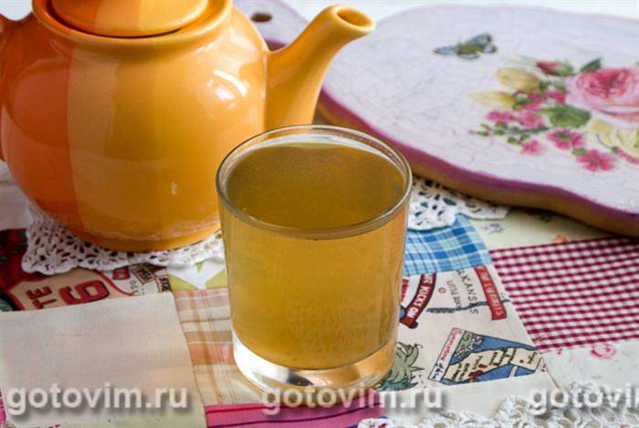 Чай з кардамоном і фініками. Фотографія рецепта