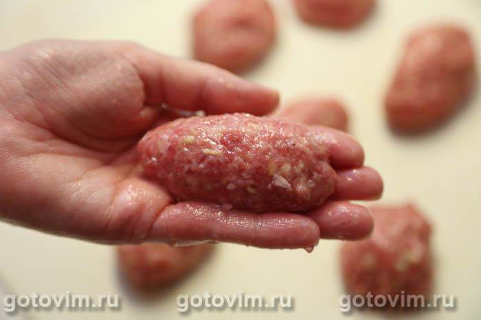 Котлети м'ясні з арахісом