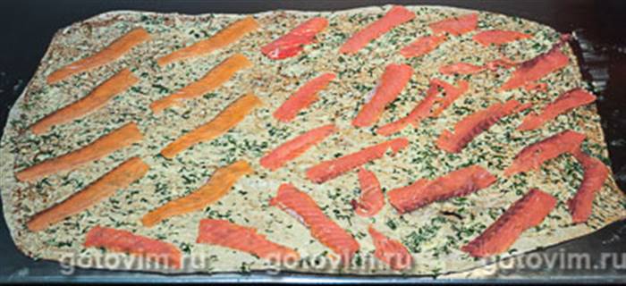 Рулет із лаваша з сьомгою