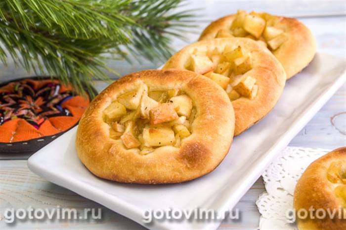Ватрушки зі &laquo;смаженими&raquo; яблуками. Фотографія рецепта