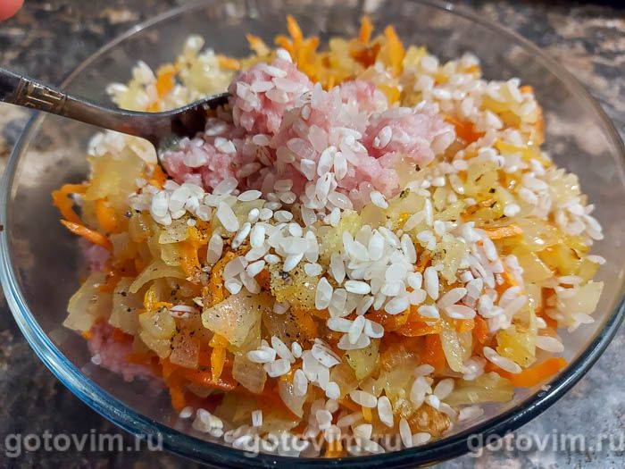 Голубці зі свинини з рисом