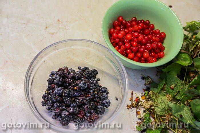 Компот із костяники та ожини