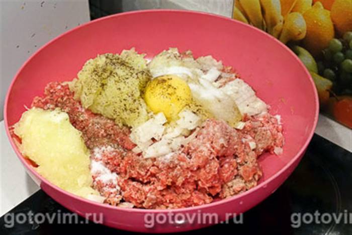 М'ясні котлети з кабачками