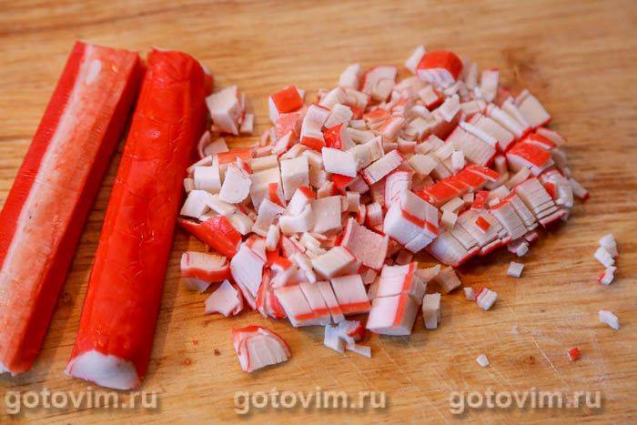 Рулетики з огірків з крабовими паличками