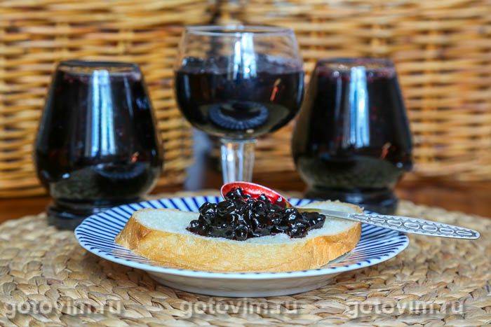 Варення з жимолості в сиропі. Фотографія рецепта