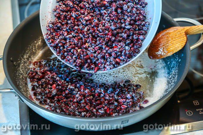 Варення з жимолості в сиропі