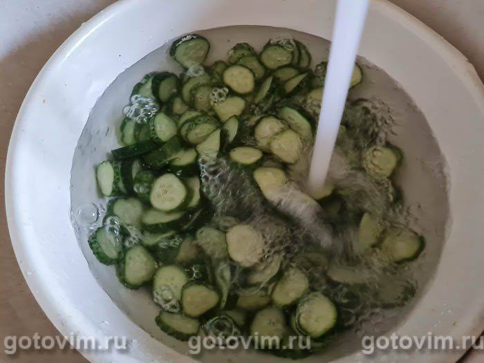 Хрусткі мариновані огірки кружечками