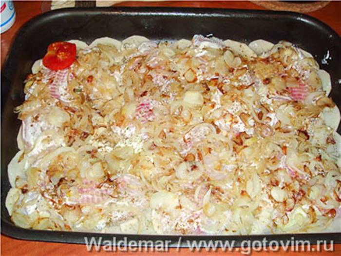 Картопляна запіканка з рибою 