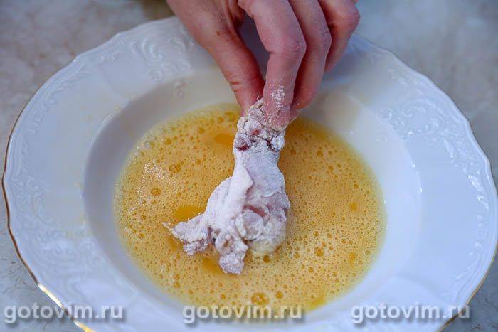 Курячі крильця в хрусткому паніруванні з кукурудзяних пластівців