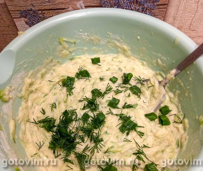 Піца з кабачків на сковороді