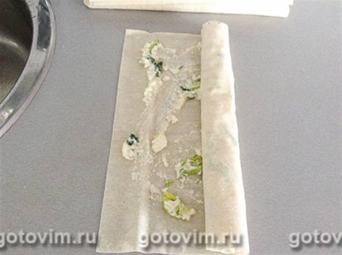 Баниця з кисломолочним сиром і цибулею-пореєм в мультиварці 