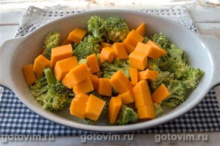 Броколі з гарбузом, запечені в духовці