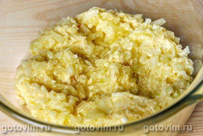 Цибулеві котлети в томатному соусі