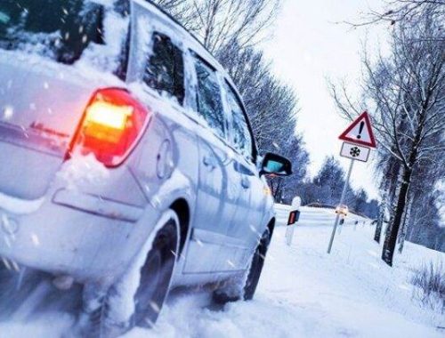 Як уникнути ДТП під час ожеледиці практичні поради для водіїв