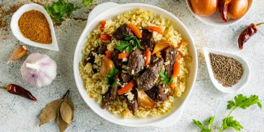 Як приготувати плов з м'ясом, щоб він вийшов як у східних майстрів