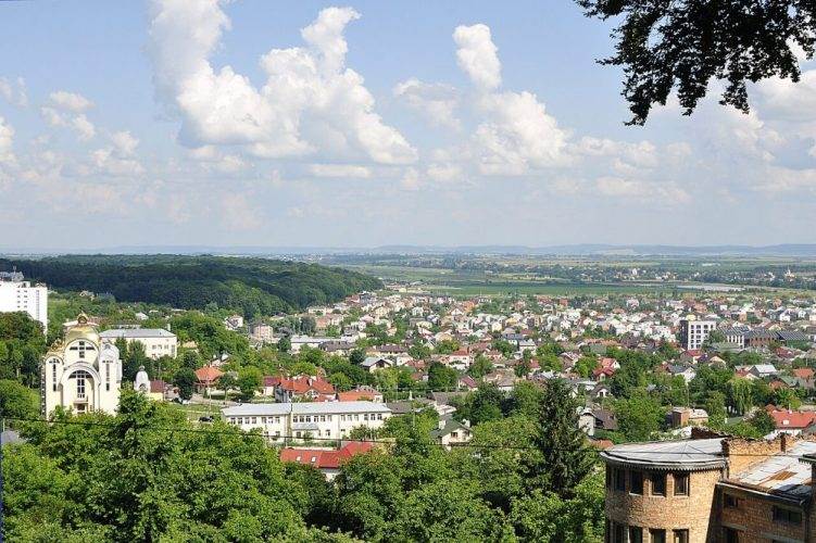 Як швидко дістатися з центру Львова до Винників у 2026 році