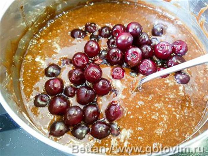 Брауні з вишнею