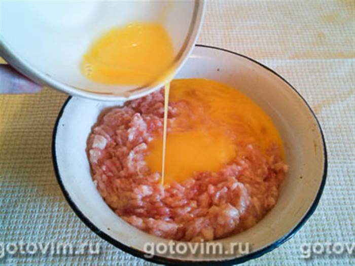 Курячі фрикадельки в часниковому соусі