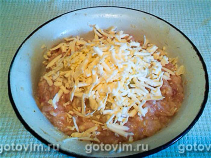 Курячі фрикадельки в часниковому соусі