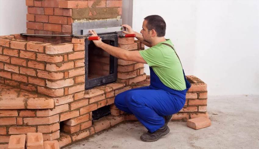 Скільки коштуватиме збудувати цегляну грубку у 2026 році