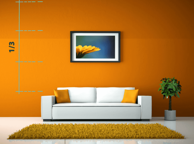 Як повісити картину на стіну без помилок і зробити кімнату затишнішою