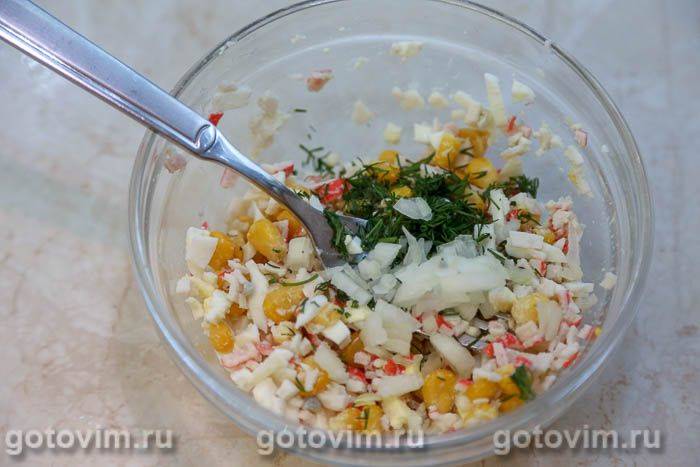 Тарталетки з крабовими паличками