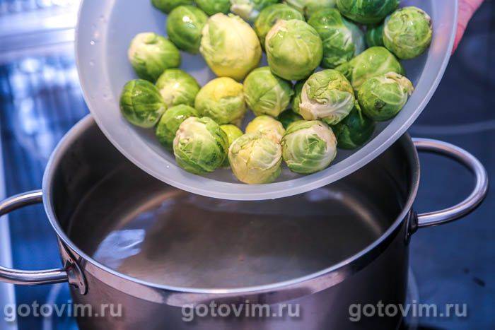 Запіканка з брюссельської капусти та бекону