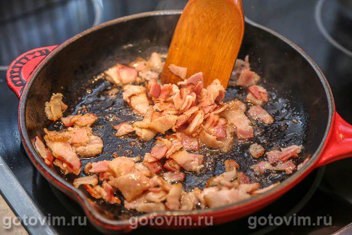 Запіканка з брюссельської капусти та бекону