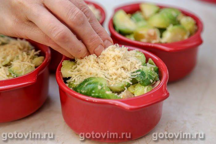 Запіканка з брюссельської капусти та бекону